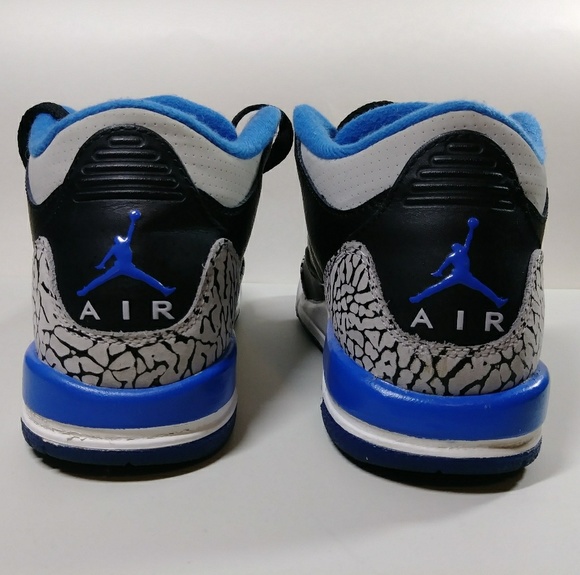 Air Jordan 3 Retro - Picture 3 of 5
